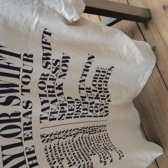 Taylor Swift THE ERAS TOUR Tee Shirt Size S - Picture 8 of 9